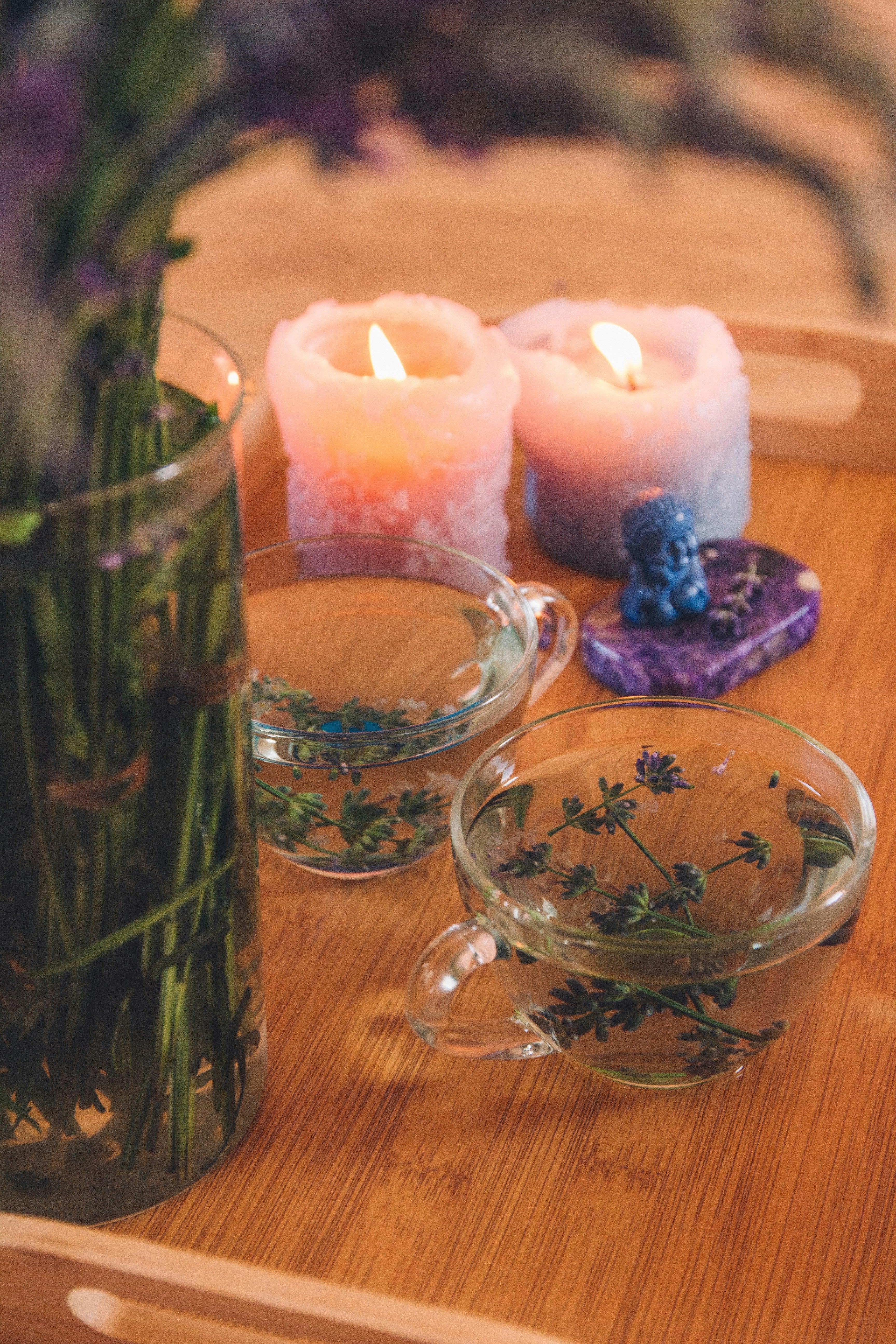 Embrace the Trend: Elevate Your Mother's Day with Chic and Sentimental Candle Gifts