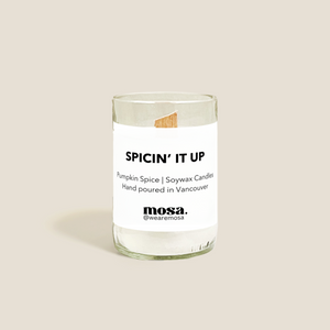 Mosa - Spicin' It Up (Pumpkin Spice Eco-friendly Scented Soy Candle) - Candle going inside the box